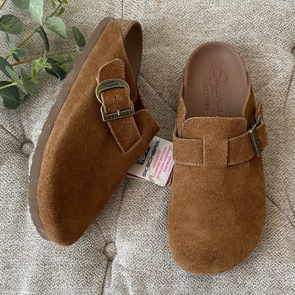 Skechers Chestnut Suede Slip-On Clogs with Buckle